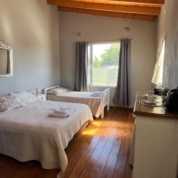 Hospedaje Catriel Habitación Privada con Check-in Autónomo, hotel em Catriel