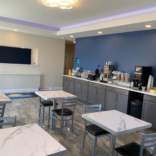 Days Inn by Wyndham Troy IL, hotel in Troy