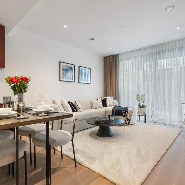 Luxury flat by the American Embassy, Hotel in London