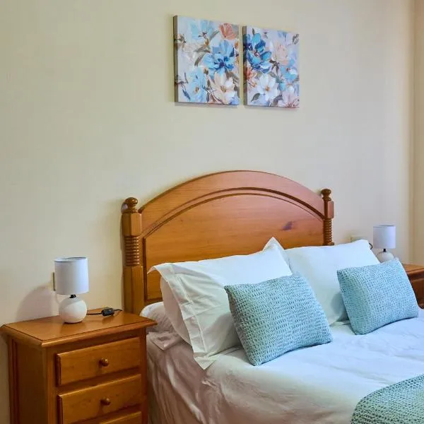 Terraza, 20min playas, Lavadora & Secadora, x2 Parking, hotel in Pontevedra
