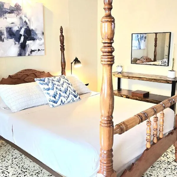 Jayuya Cozy Aparment with Wi-Fi, Free Parking and AC, hotel v destinaci Jayuya