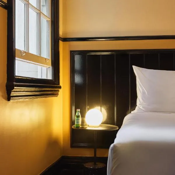 Hotel Diplomat Sydney, готель у Сіднеї