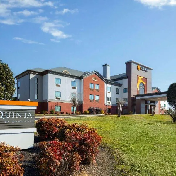 La Quinta by Wyndham Loudon, hotel v destinaci Loudon