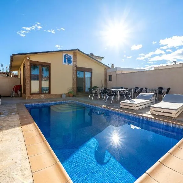 Casa Faro, hotel v destinácii Camarles
