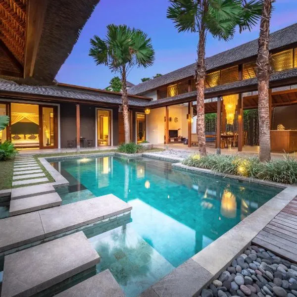 Bumbak Park Villas By Nakula, hotel en Canggu