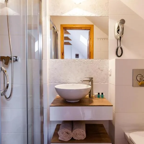 Karczma Maciejówka, hotel v destinaci Czajowice