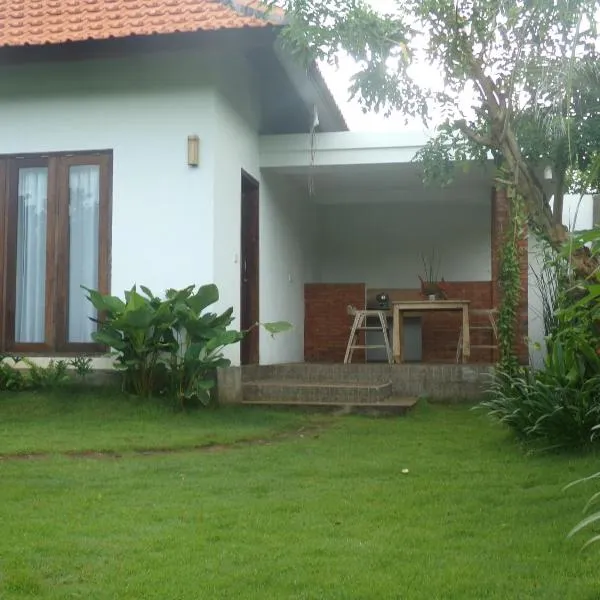 Green Bowl Bali Homestay, hotel in Uluwatu