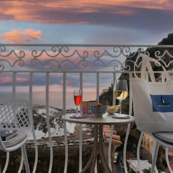 Casa Giorgio a Serene corner of Paradise in Positano、ポジターノのホテル