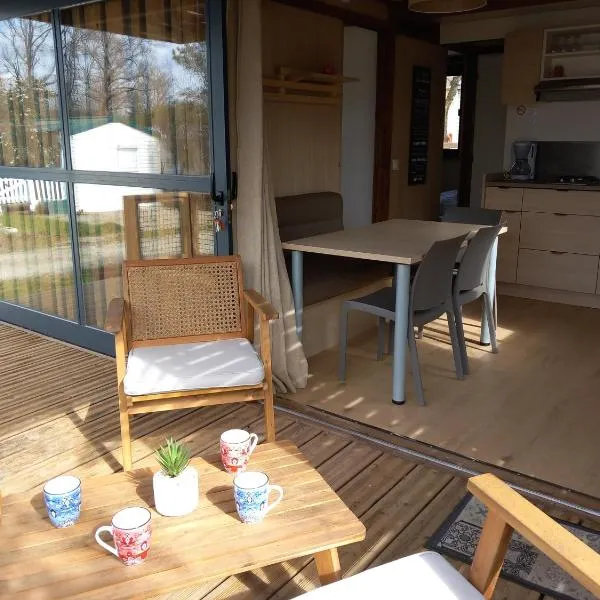 Chalet Zen, hotel v destinaci Vaudreuille