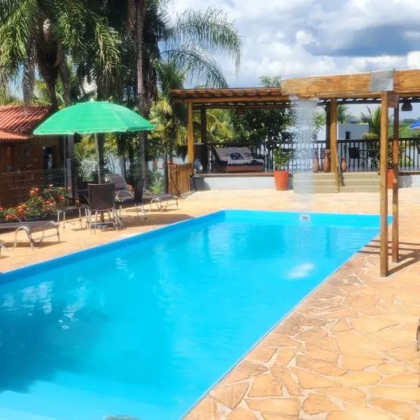 Pousada Lago Azul, hotel u gradu Delfinopolis