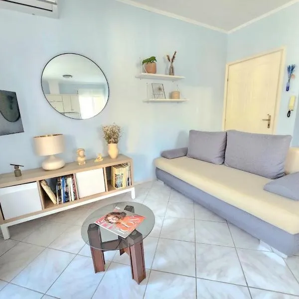Esperides apartment, hotel in Agia Triada
