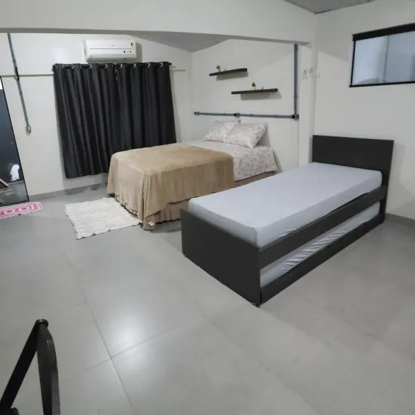 Espaco confortavel, tudo novo, hotel in Rondonópolis