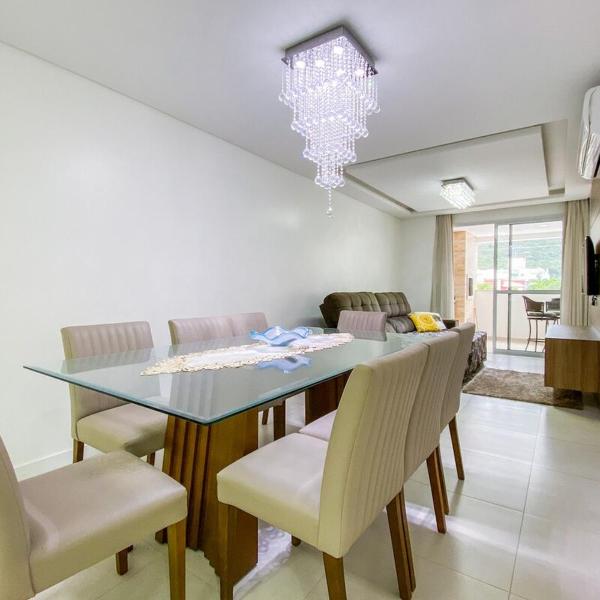 Apto Luxuoso com 3 Suítes - 0312