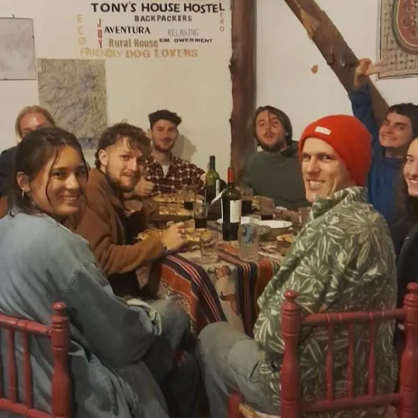 Tony's House Eco Hostel, hotel in Huaraz