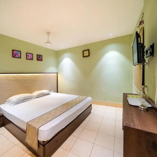 Hotel Dolphin Puri, hotel in Puri
