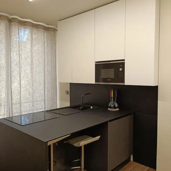 [Riviera Apartments] Near the beach + Parking – hotel w mieście Rosolina Mare