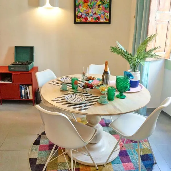 Arty city house Casa Da Selva, hotel v destinaci Faro