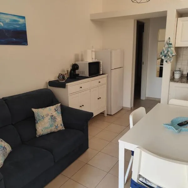 Brezza Marina casa vacanze, hotel in Quartu SantʼElena