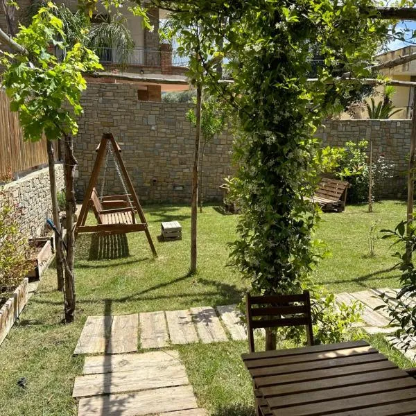 Cilento rooms, hotel v destinaci Agnone