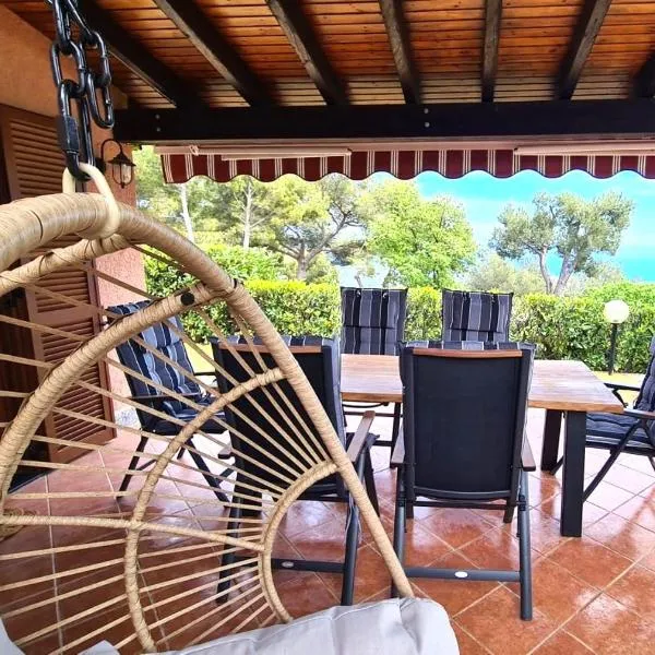 Casa Merea 16, hotel v destinaci Costa dʼOneglia