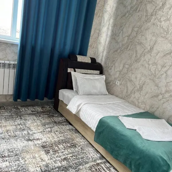 Grand Mountains Hotel, hotel en Baysun