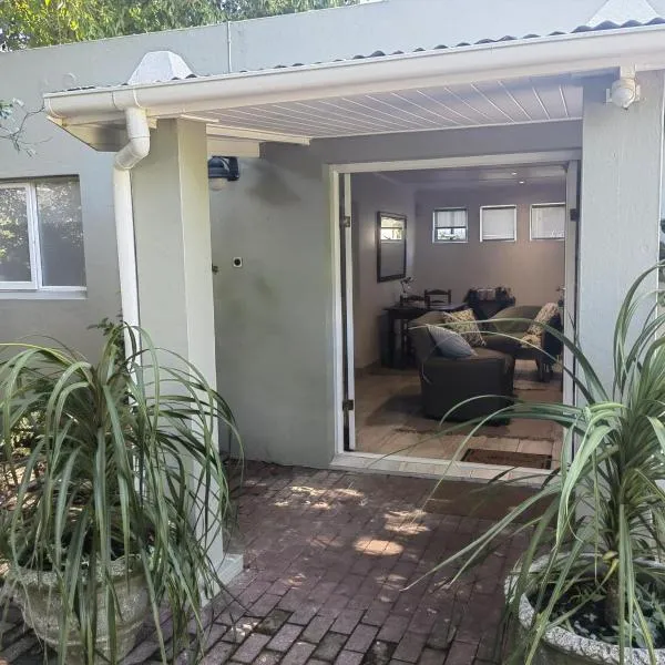 Birdsong Cottage, hotel a Swellendam