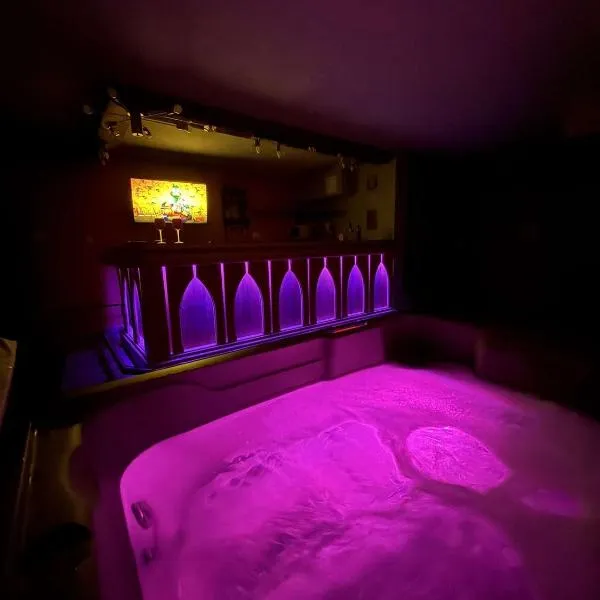 Le Savoyard - Bar & Jacuzzi, hotel v destinaci Bellevaux