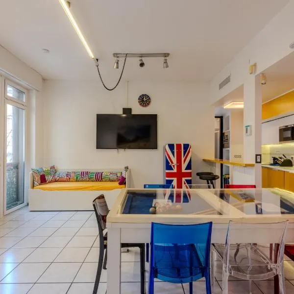 Duomo Milan Luxury House terrace parking garden 8 bed, hotell Milanos