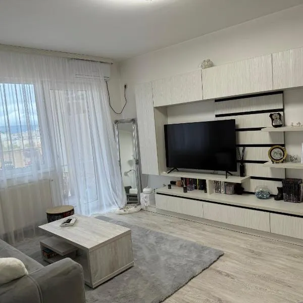 Ana Apartment, hotel in Deva