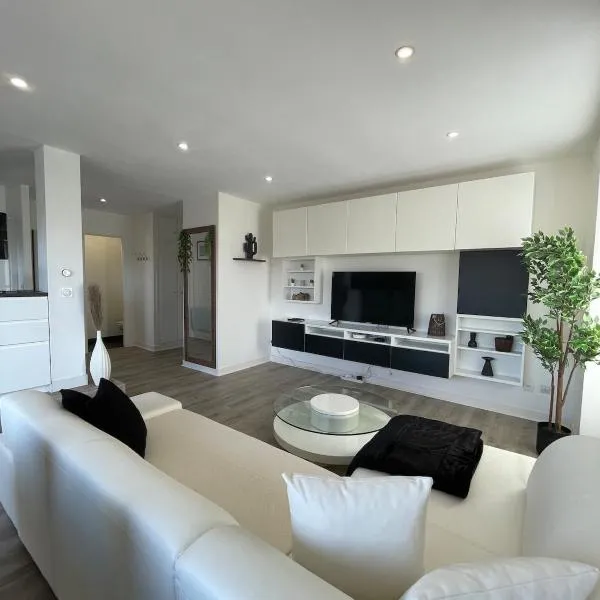 Élégance et confort-vue sur la cathédrale - Parking, hotel v destinaci Chartres