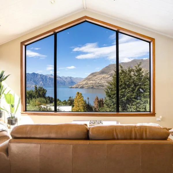 Spectacular LAKE View, hotel v destinaci Queenstown
