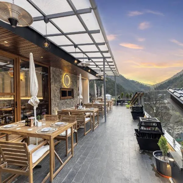 Echor Noah Villa Tirthan Valley, hotel a Gushaini