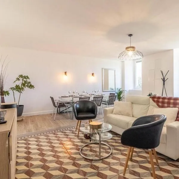 Jolie maison Juillan "Une escapade au pied des Pyrénées", hotel v destinaci Juillan