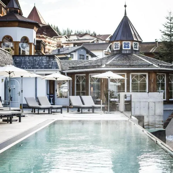 Berghotel Almrausch, hotel v destinaci Berwang