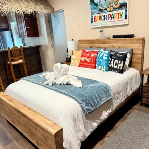 Beach House Staycation, hotel in Sparks