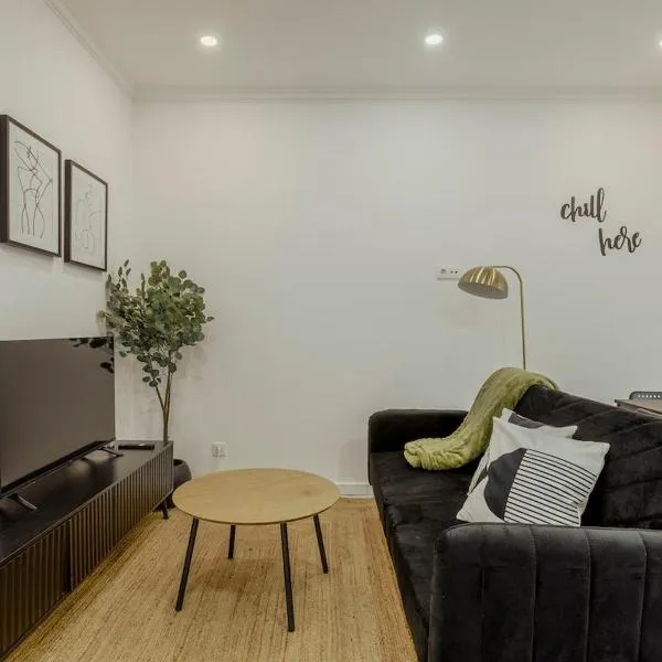 Amadora Flat 5, hotel in Amadora