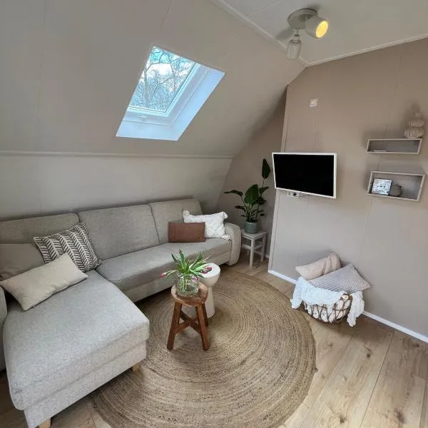 Studio Perron 10, hotel in Winsum