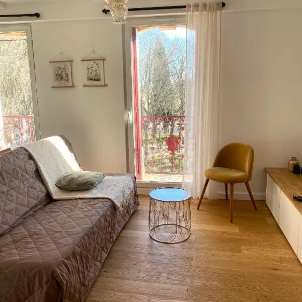 La belle vue, hotel v destinaci Béziers