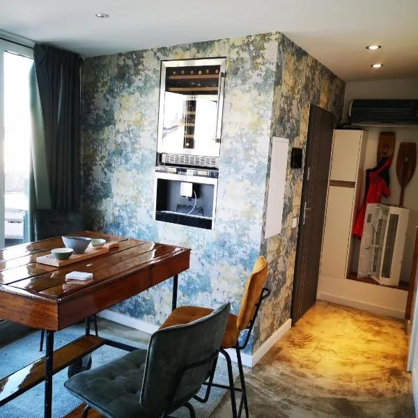 Ferienwohnung mit Rheinblick, hotel din Kalkar