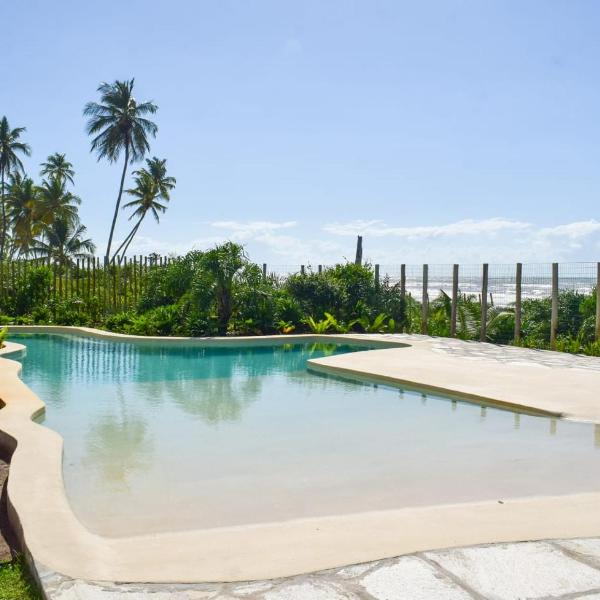 Refúgio Beira Mar com Piscina 3 Suítes em Ilhéus