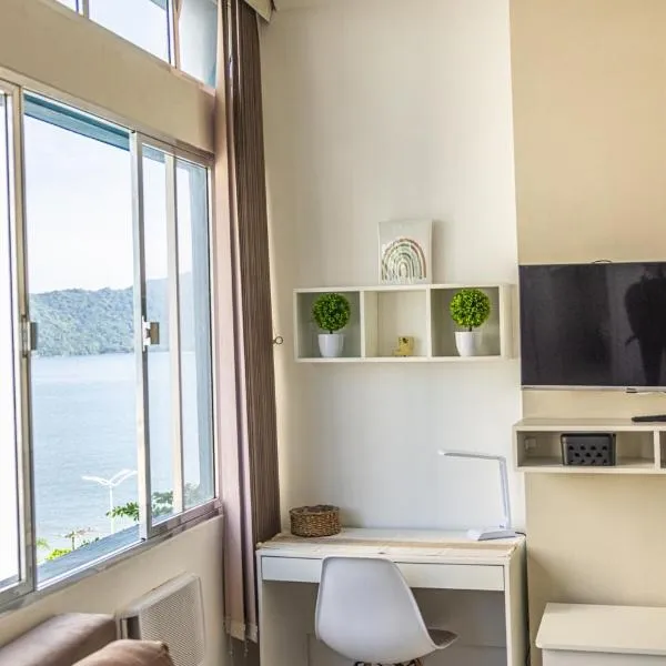 Studio Edifício Audax lindíssimo pé na areia - Melhor localização de São Vicente, Hotel in São Vicente