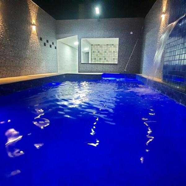 Casa aconchegante com piscina a 50 metros da praia - Foto 3