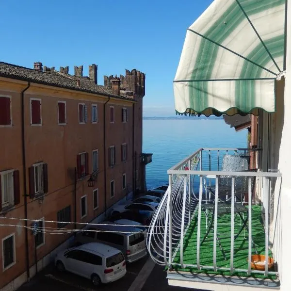 APPARTAMENTO HEIDI IN CENTRO STORICO, hotel in Lazise