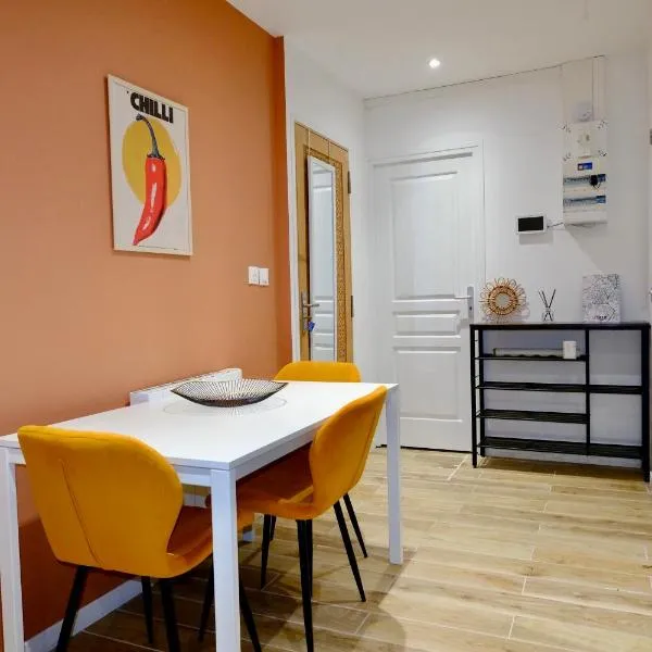 Your Home Loos - Close to LILLE, hotel in Loos