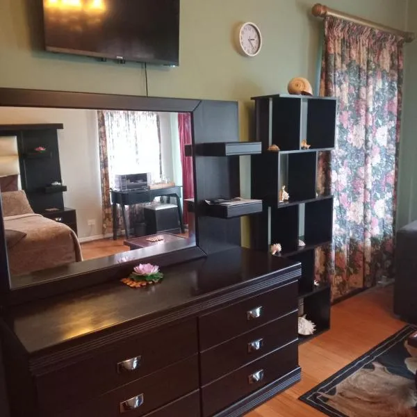 Town Charm Guesthouse, hotel in Germiston