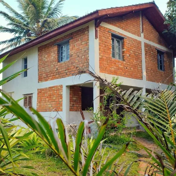 Hôtel Parthenay, hotel Manakara városában