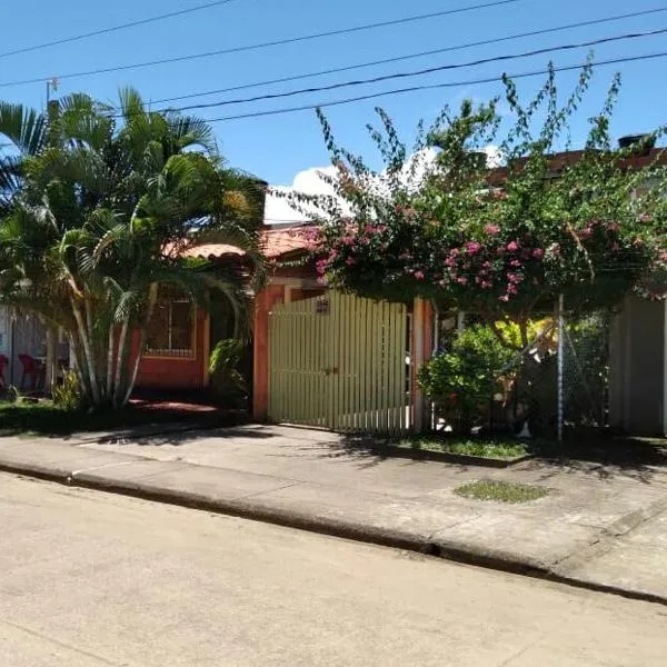 Casa Hostal Arena de Mar, ξενοδοχείο σε Necocli