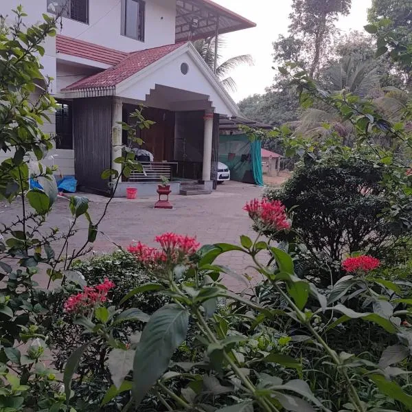 Suvarna TOURIST HOME, hotel v destinaci Dharmastala