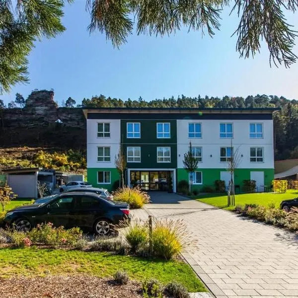 Hotel Eyberg, hotel v destinaci Dahn