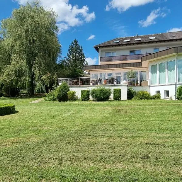 Hotel Sonnenhof, hotel in Lügde